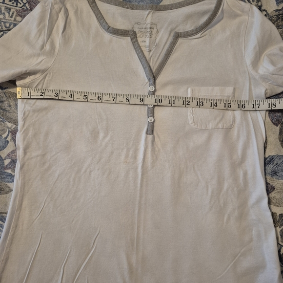 🦋 3/$12 Cute cotton 3/4 sleeve t-shirt - Picture 4 of 4